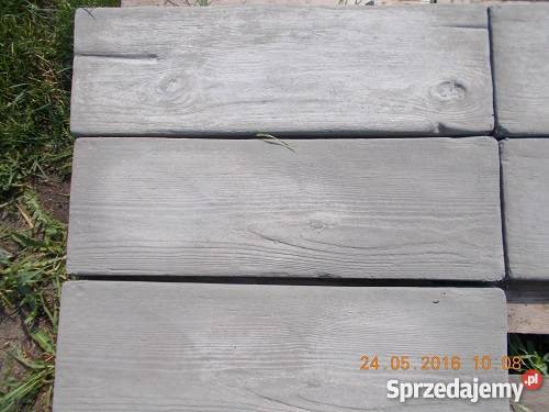 deski drewnopodobne ogród palisady chodnik lubuskie Nietków