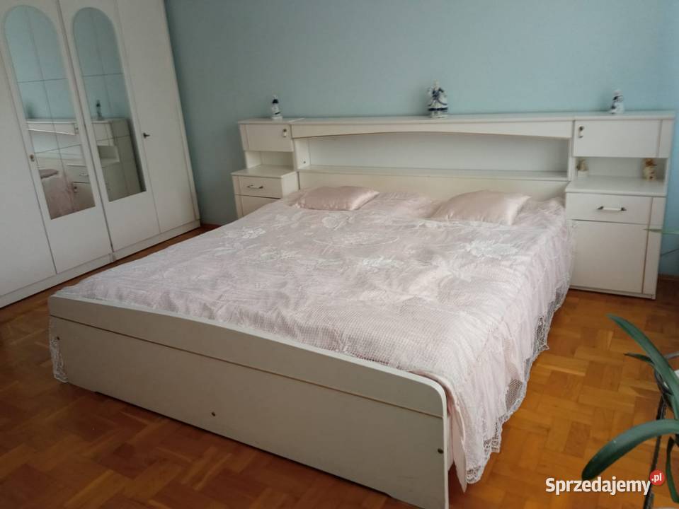 Sypialnia elegancka i funkcjonalna z dużym Meble do sypialni Kraków