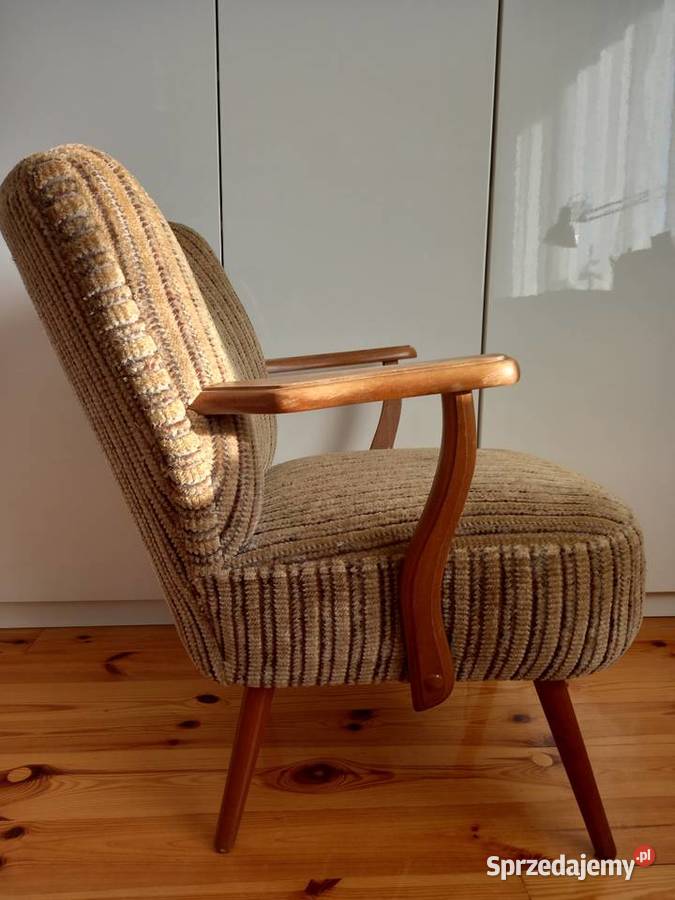 Stare fotele z podłokietnikami PRL vintage Rawicz