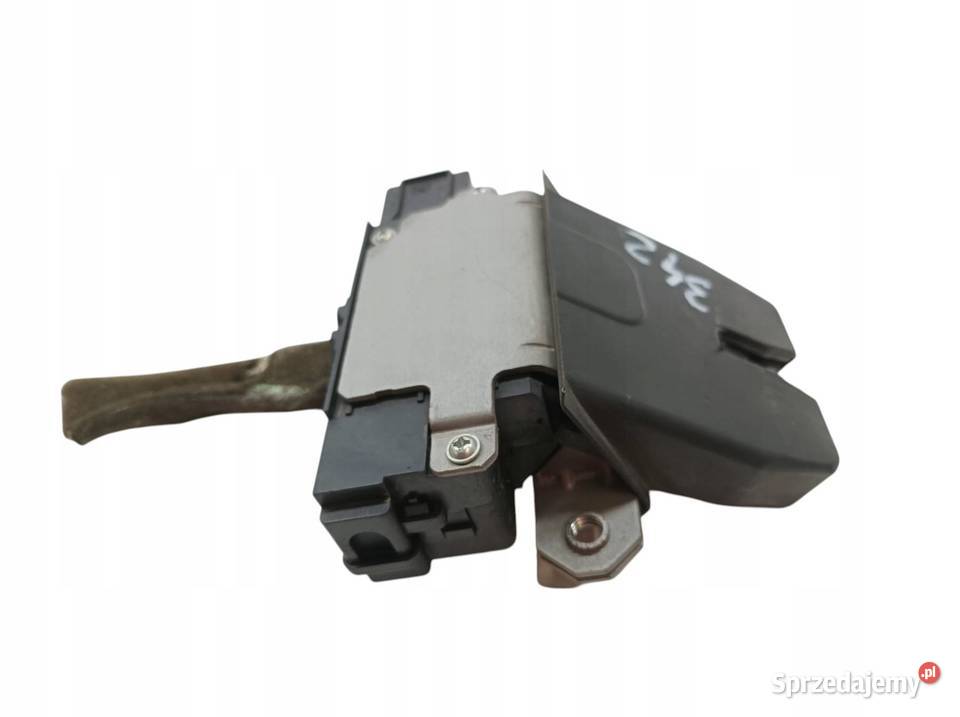 ZAMEK KLAPY BAGAŻNIKA KOMBI Volvo V50 I 20042012