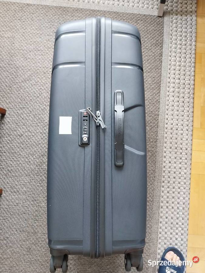 Walizka twarda American Tourister sprzedam