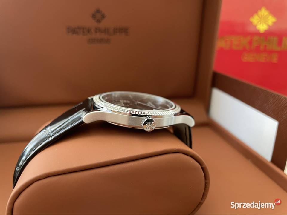 Piękny zegarek automatyczny szafir