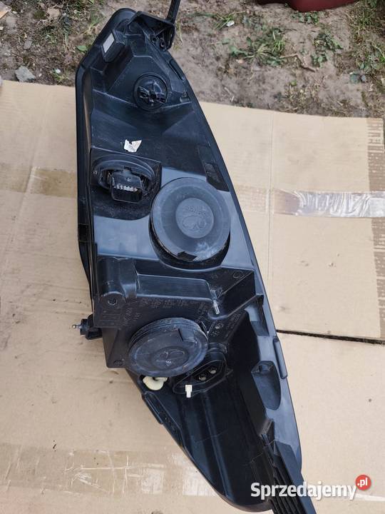Lampa prawa Ford Fiesta MK8 Jabłonowo Pomorskie