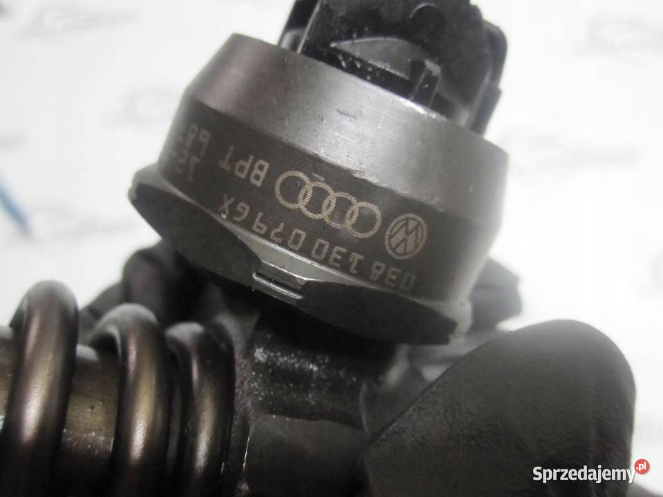 VW 19 TDI pompowtryskiwacz 038130079GX