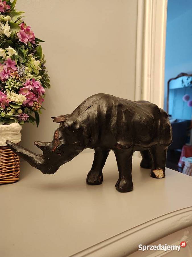 Skórzane figurki nosorożec i hipopotam vintage dolnośląskie Legnica