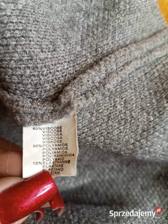 Sweter szary z ozdobnymi pomponami z futerka Cieszyn