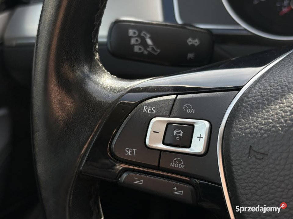Volkswagen Passat 2016r Salon Bogate Wnętrze Warszawa sprzedam