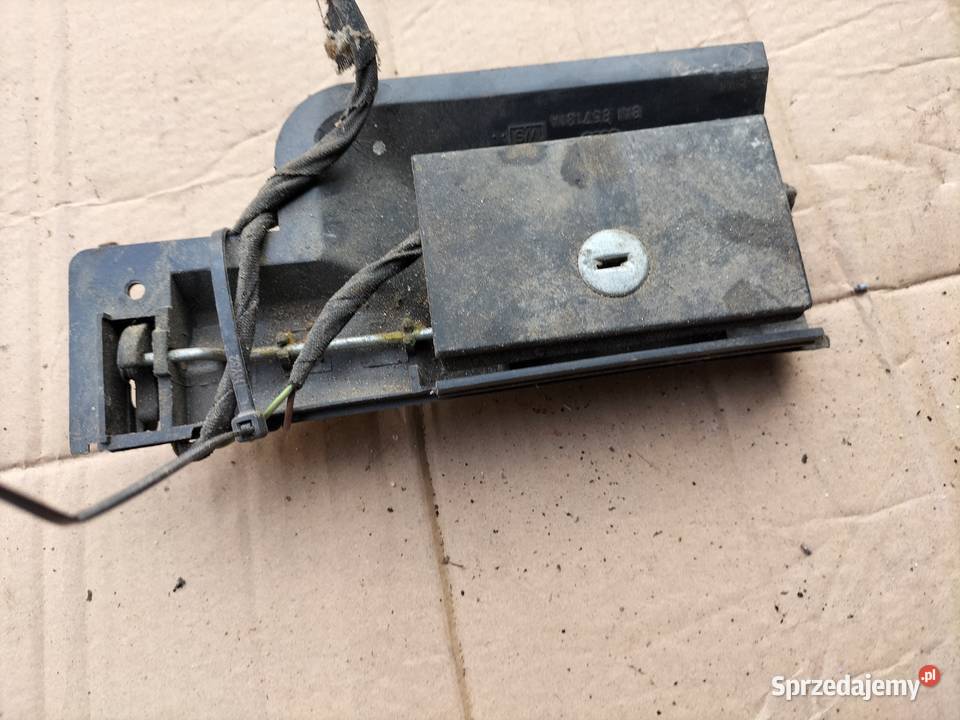 AUDI 80 B4 80B4 ZAMEK SCHOWKA 8A1857131A Pozostałe lubelskie sprzedam