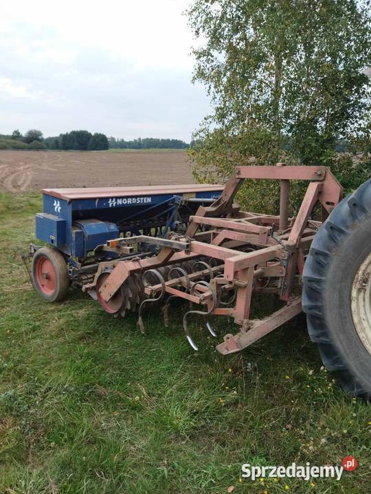 Agregat uprawowo siewny nieuszkodzony Pieniężno sprzedam