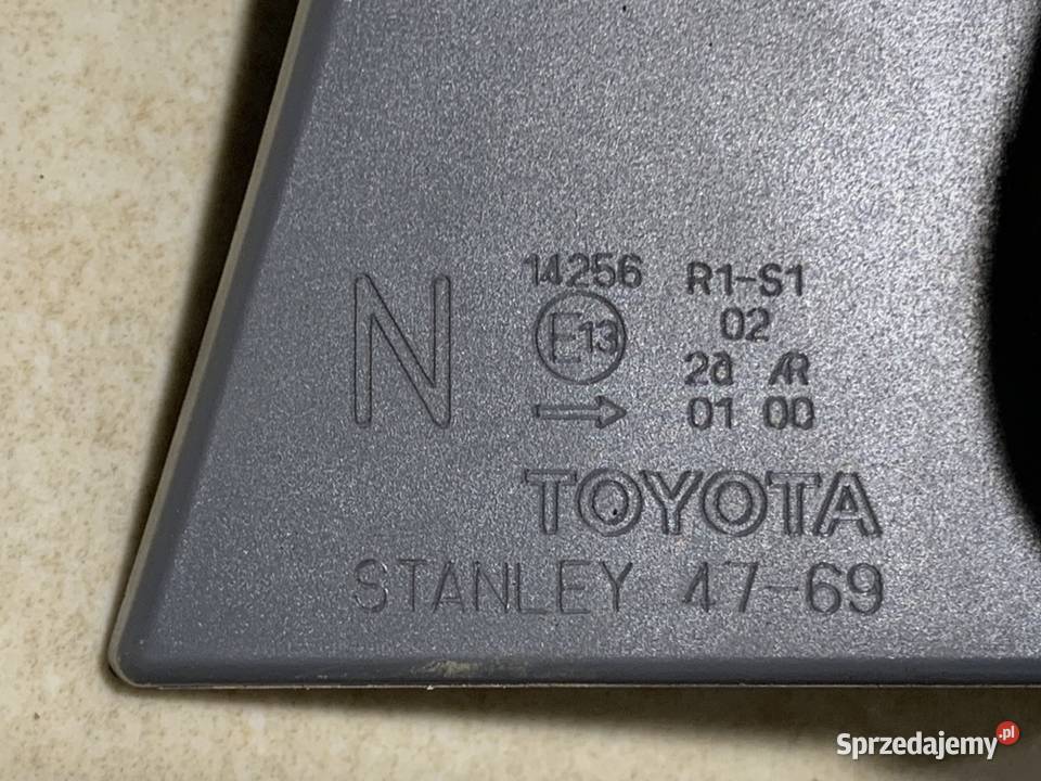 Lampa tylna prawa Toyota Prius Plus LIFT Europa osobowe Lampy tylne małopolskie