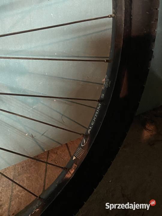 Sprzedam kolo przod na dobrych czesciach
