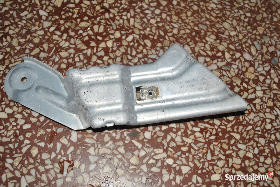 Wspornik nadkola przedniego prawego BMW E60 E61 Poręba sprzedam