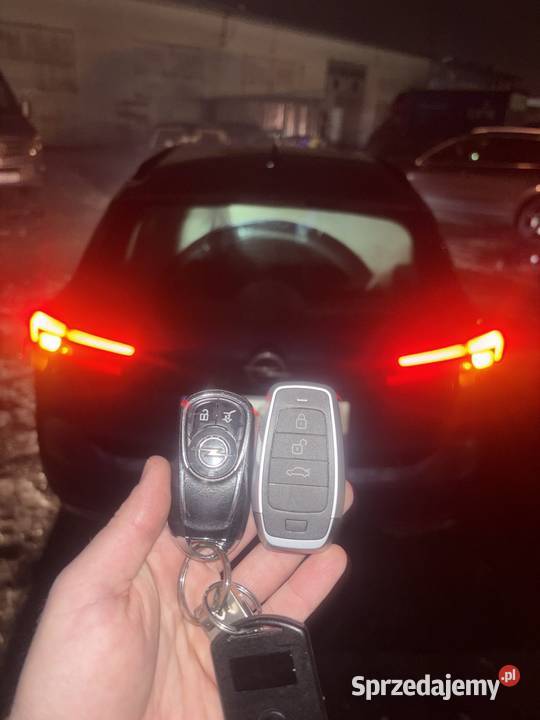 Dorabianie Kluczy Opel Insignia Astra Mokka Poznań serwis