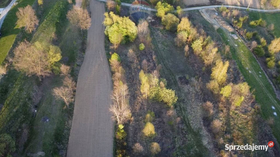 DZIAŁKA 5500 m PODSTOLICE GMINA WIELICZKA 25m