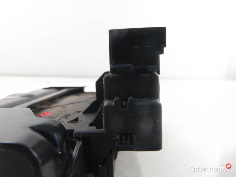 ZAMEK KLAPY BMW 5 Touring F11 9129351