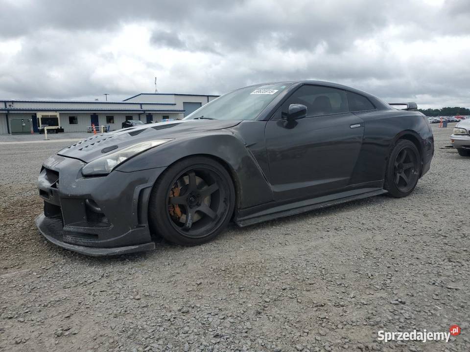 2009 NISSAN GTR BASE