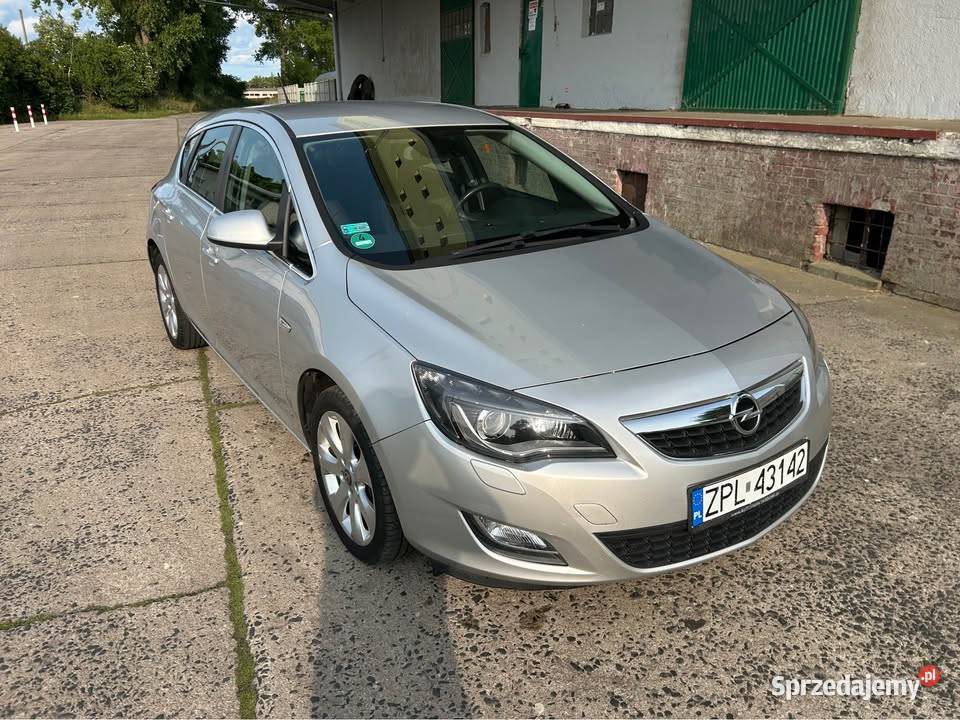 Opel Astra J Szczecin