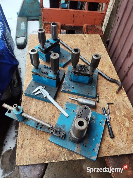 Przyrząd do wykrawania otworów Ostrów Wielkopolski