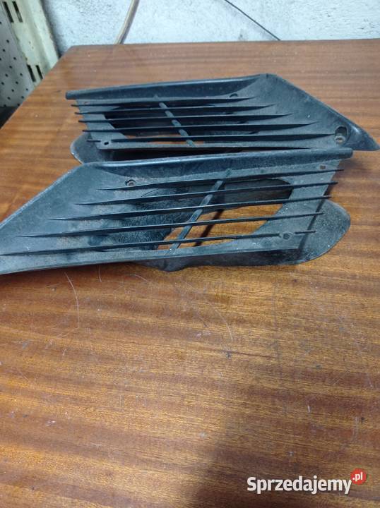 Kratki wlotów powietrza Fiat 126p Łubno sprzedam