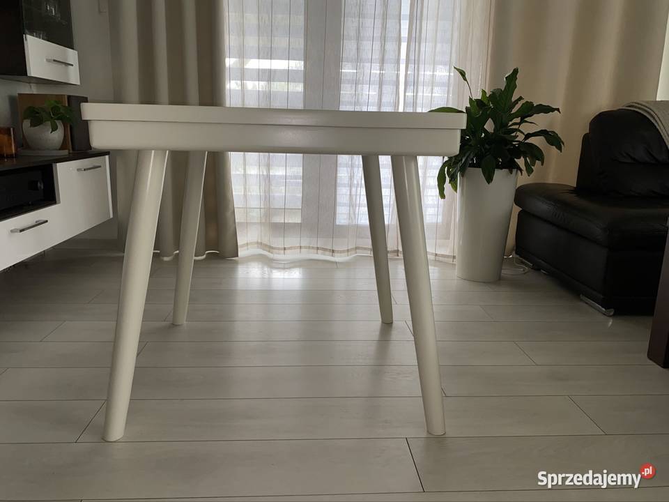 Piękny masywny stół 80x80 Pysznica