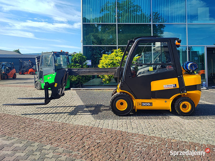Wózek widłowy teleskopowy JCB TLT30G TELETRUK 3 Kęty