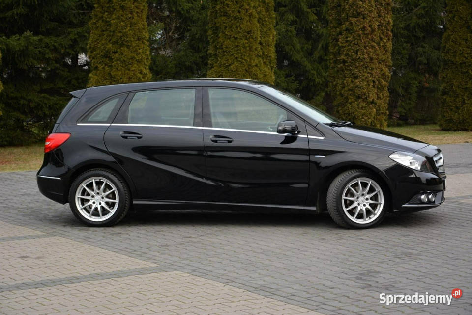 Mercedes B 180 Avantgarde Navi Skóry Kamera Rok produkcji 2012 mazowieckie Ostrów Mazowiecka