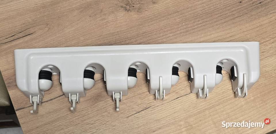 WIESZAK ŚCIENNY ORGANIZER NA MIOTŁY MOPY Błaszki