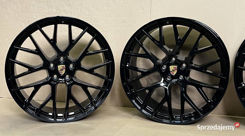 Porsche Macan RS Spyder 95B601025DL 95B601025DM Gostyń