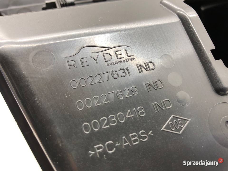 SCHOWEK KONSOLI ŚRODKOWY RENAULT CAPTUR I osobowe