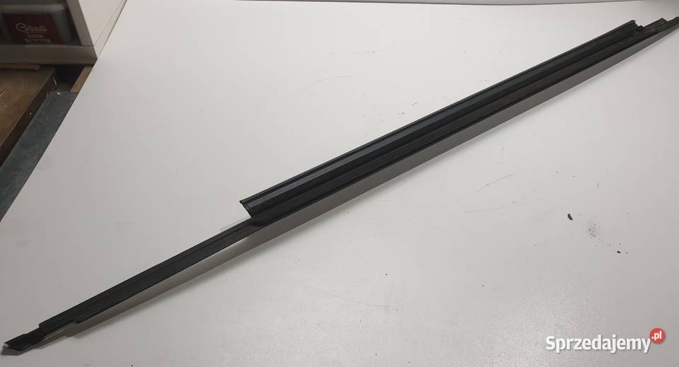 AUDI A4 B8 LISTWA OZDOBNA PRAWY TYŁ 8K0853283J Rybnik