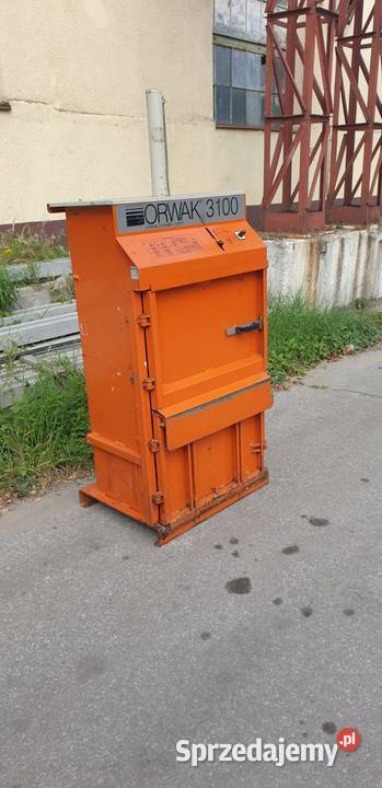 Belownica prasa do foli kartonu makulatury Drzewica sprzedam