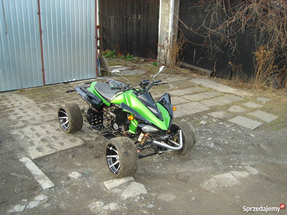 Quad uliczny szosowy nieuszkodzony Pozostałe Cieszyn