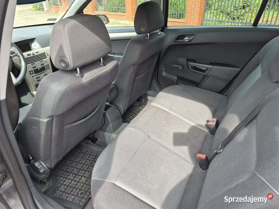 OPEL ASTRA super stan 2008r