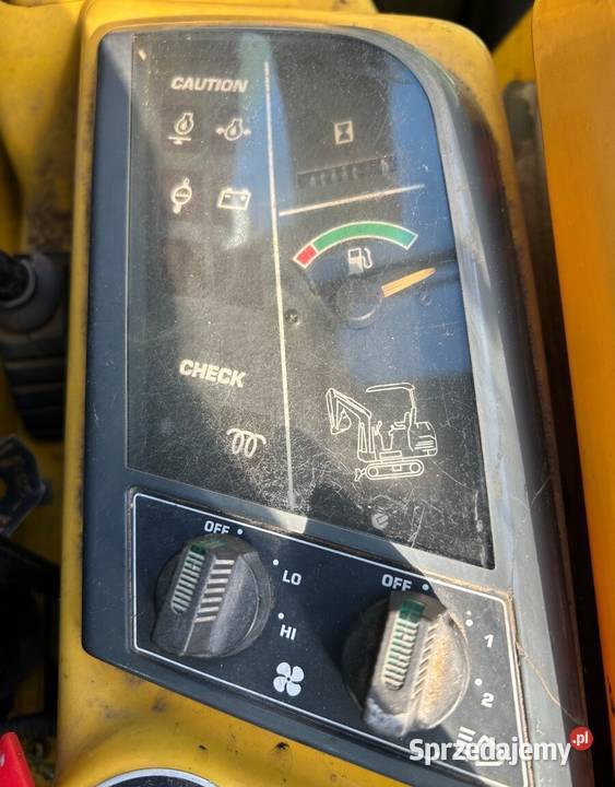 Minikoparka Kamatsu PC15r8 Rok produkcji 2005 łódzkie Sieradz