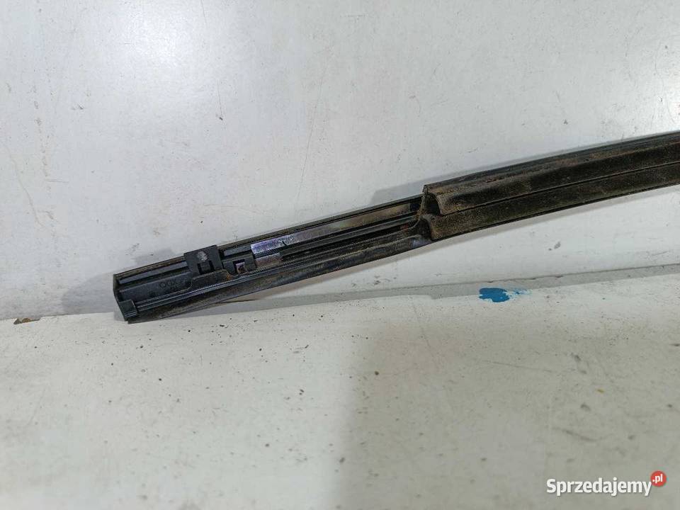 LISTWA ZGARNIAJĄCA PRAWY TYŁ NISSAN QASHQAI J11 osobowe