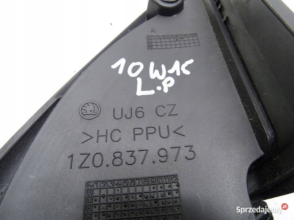 TRÓJKĄT OSŁONA LUSTERKA SKODA OCTAVIA II LIFT