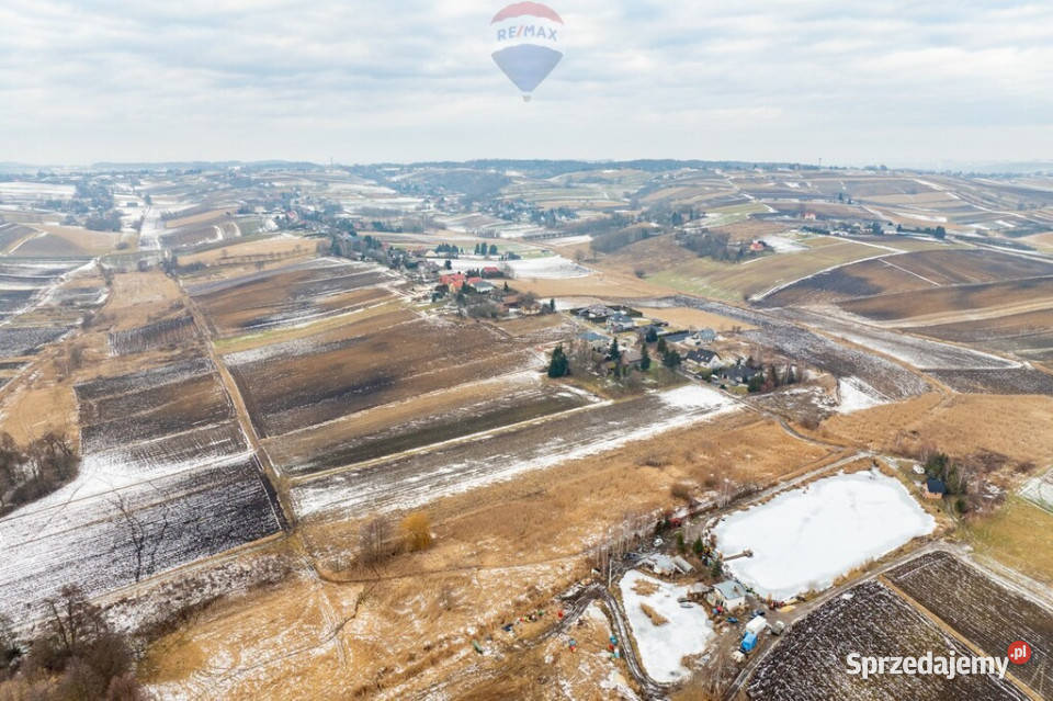DZIAŁKA ROLNA ZAGRODOWA PIETRZEJOWICE małopolskie sprzedam