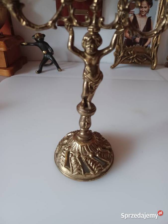 Piękny mosiężny świecznik figuralny Kolekcja