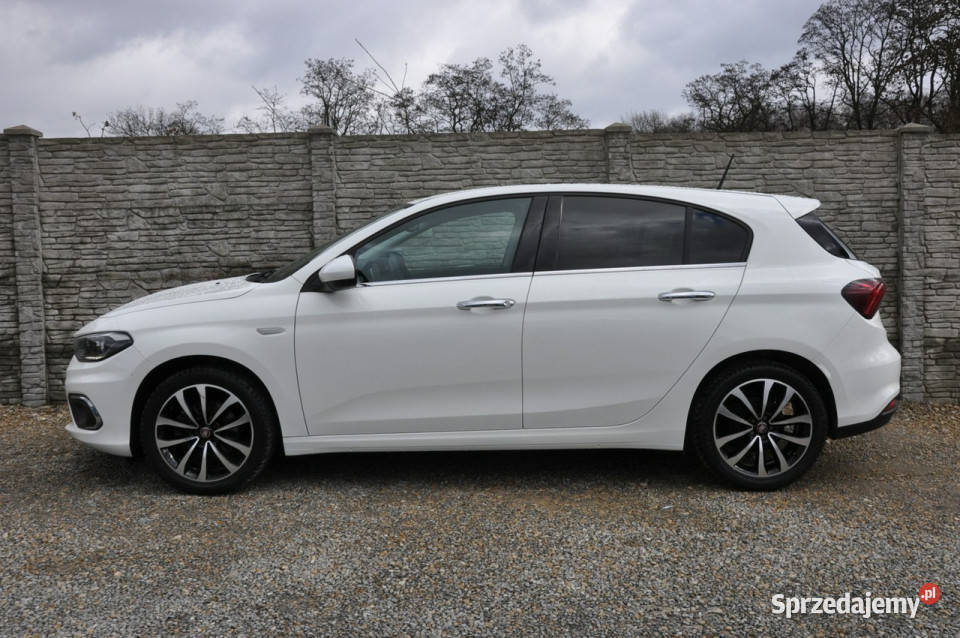 Fiat Tipo 14 95 hatchback LED Navi Kamera Dąbrowa Górnicza