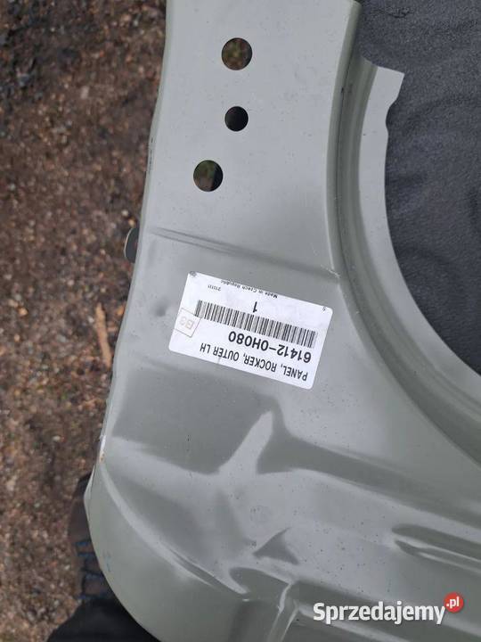 Lewy próg Toyota Aygo i 614120H080 próg lewy sprzedam