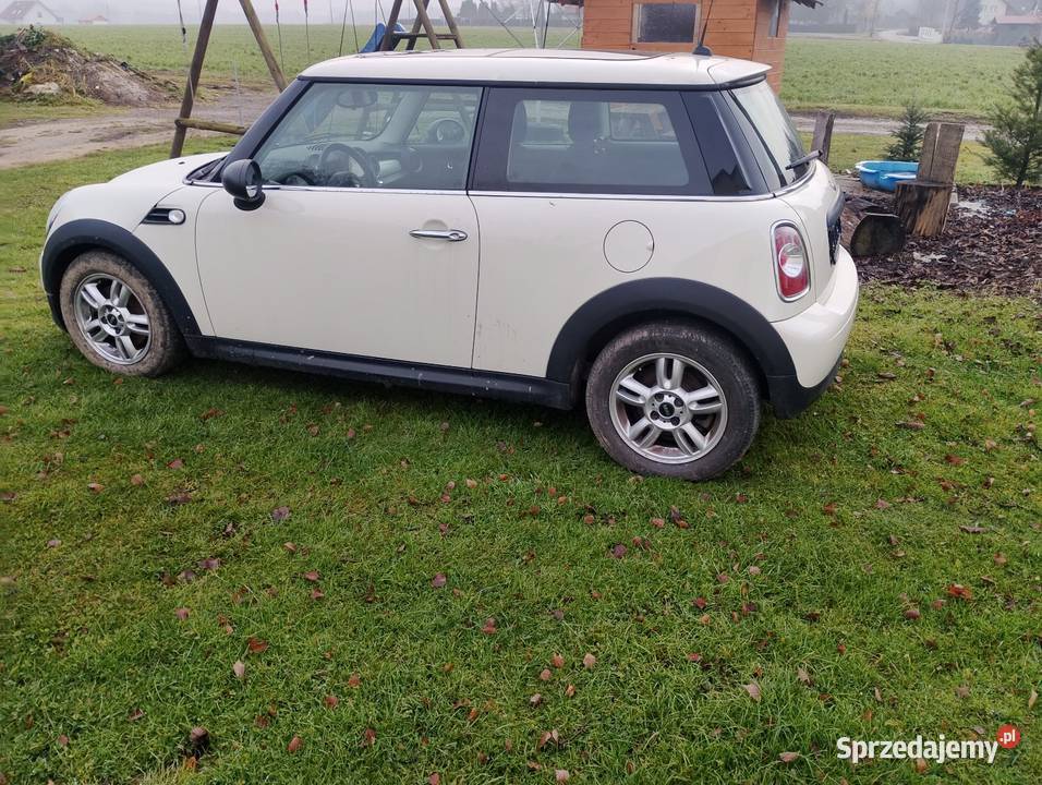 sprzedam MINI niski przebieg 2013 95000km Wadowice