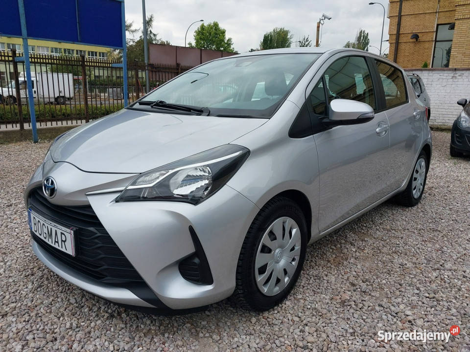 Toyota Yaris SALON 100 bezwypadkowa niski wielofunkcyjna kierownica Warszawa