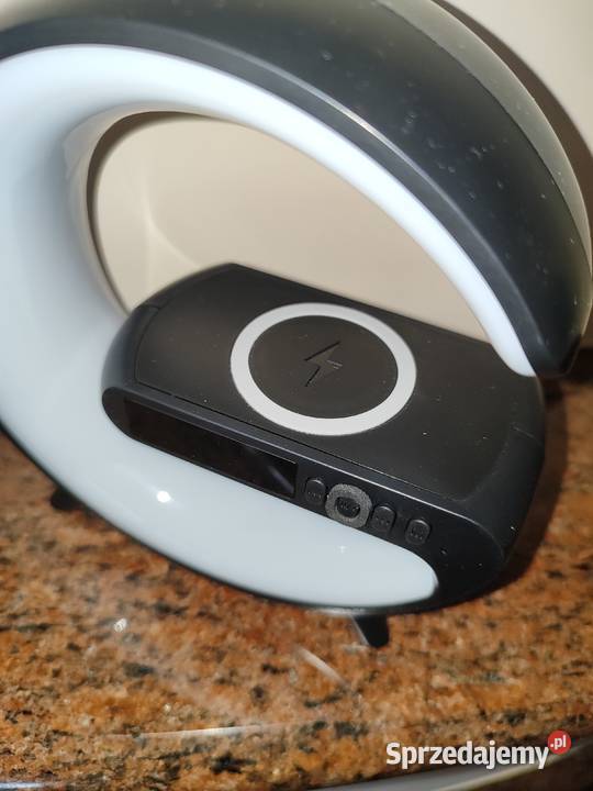 Budzik Zaokrąglony RGB z Ładowaniem Indukcyjnym Stalowa Wola