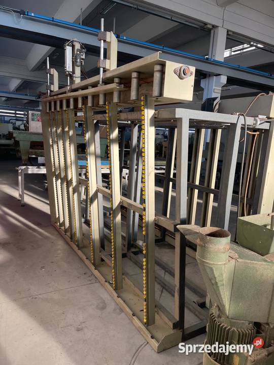 Automatyzacja do maszyny załadunekodbiór Produkcja