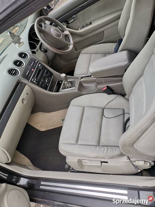 Sprzedam a4b6 cabrio Anglik zarejestrowany radio Dąbrowa Górnicza