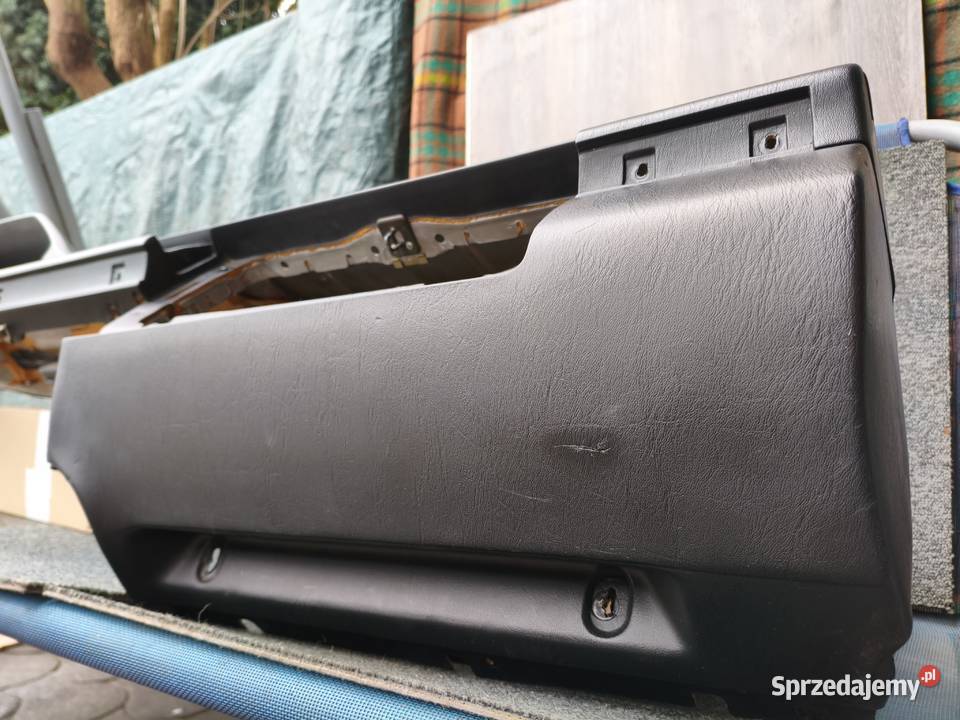 Mercedes W124 deska rozdzielcza czarna kokpit osobowe Skarżysko-Kamienna