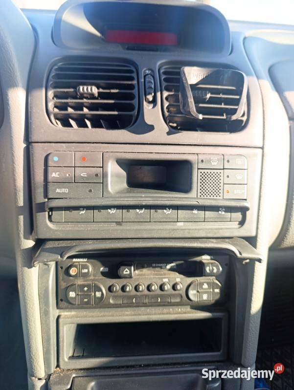 Renault Laguna I liftback 20 LPG Renault Gdynia