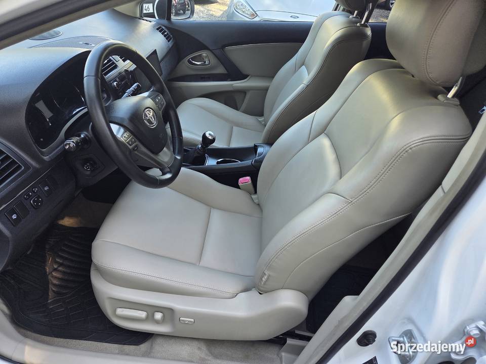 TOYOTA AVENSIS 20 D4DSPROWADZONYŁAŃCUCH VAT marża Zamość