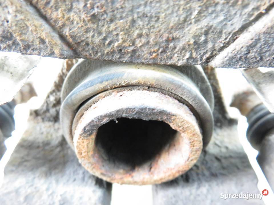 ZACISK PRAWY TYŁ MAZDA MPV II 30 osobowe