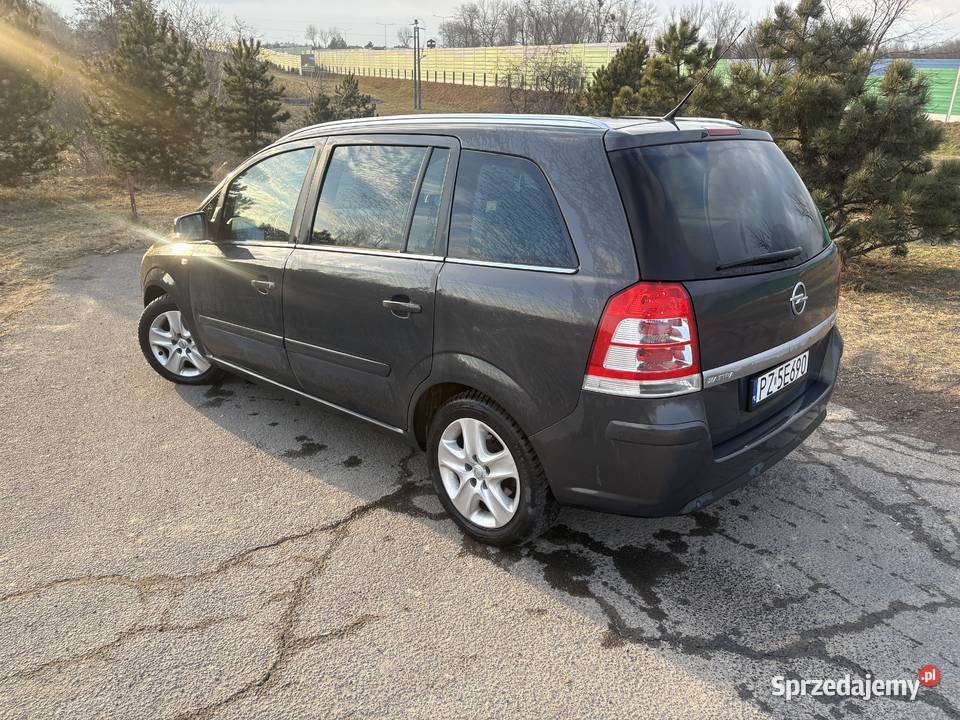 Opel Zafira B 17 CDTI 2014 7osobowa dużym 1686cm3 wielkopolskie Luboń sprzedam